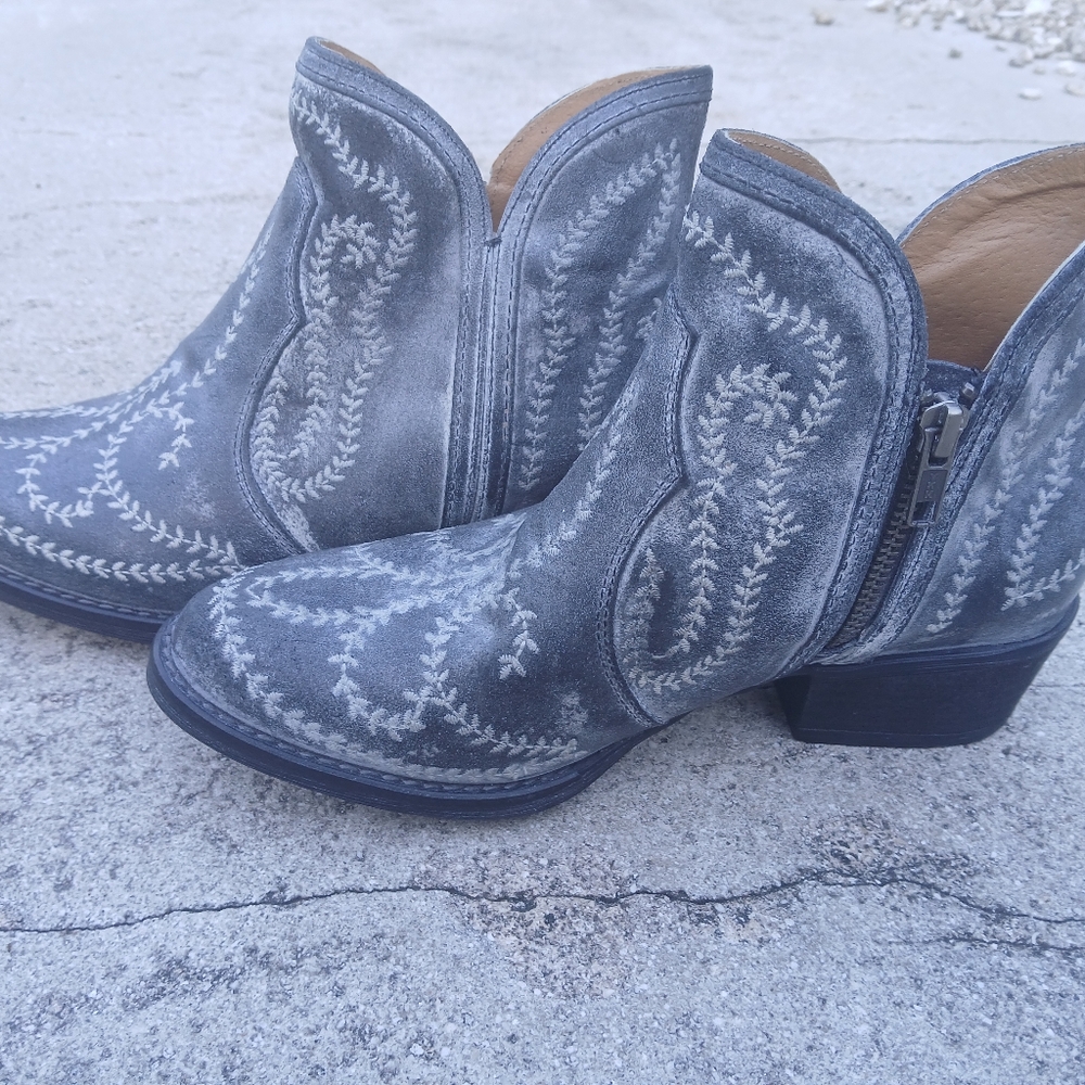 Leather Grey Sterling River Cowboy Boots